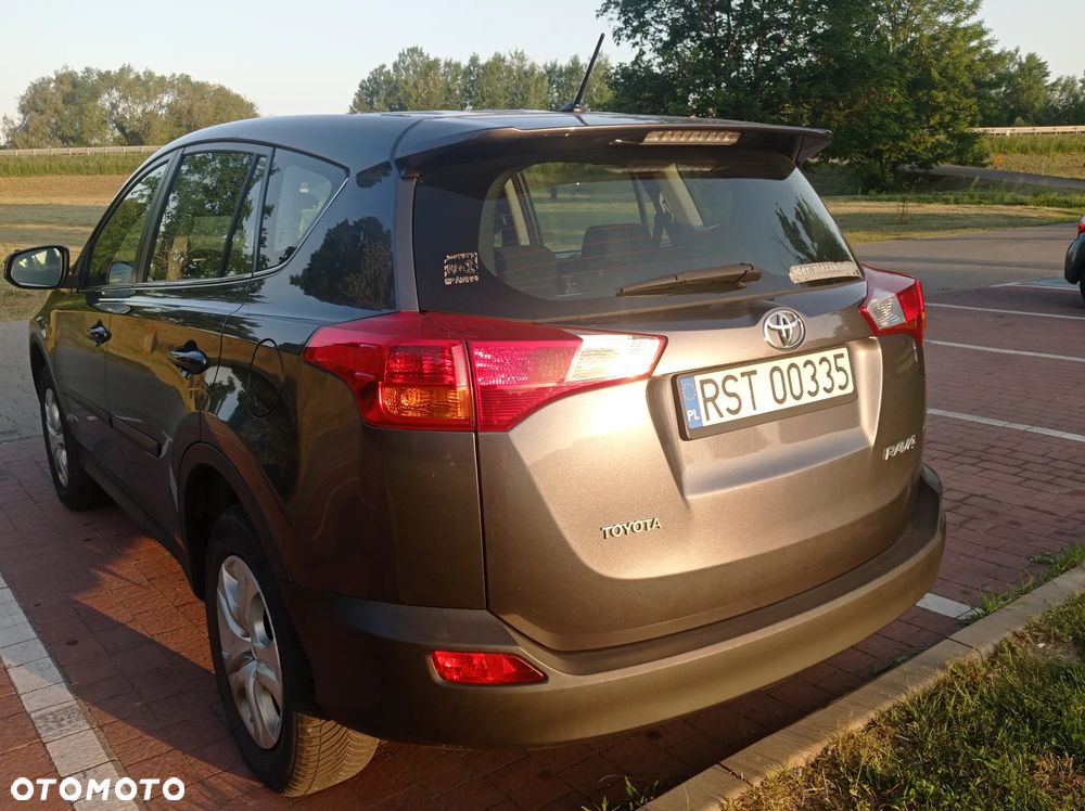 Toyota RAV4 2.0 D-4D Active 4x2 - 6