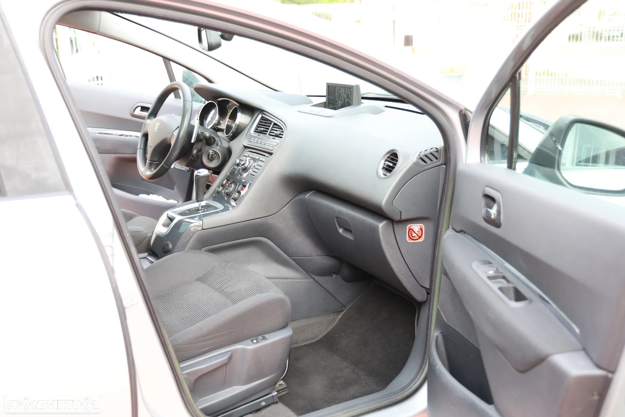 Peugeot 5008 e-HDI 115 ETG6 Stop&Start Active - 25