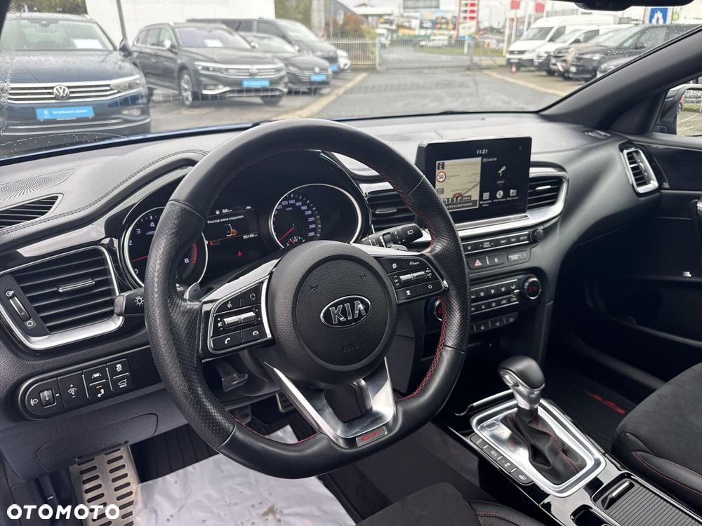 Kia ProCeed - 13