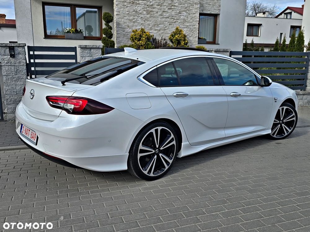 Opel Insignia 2.0 Exclusive - 21
