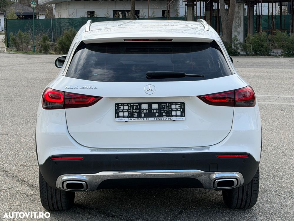 Mercedes-Benz GLA 250 e 8G-DCT Special Edition - 5