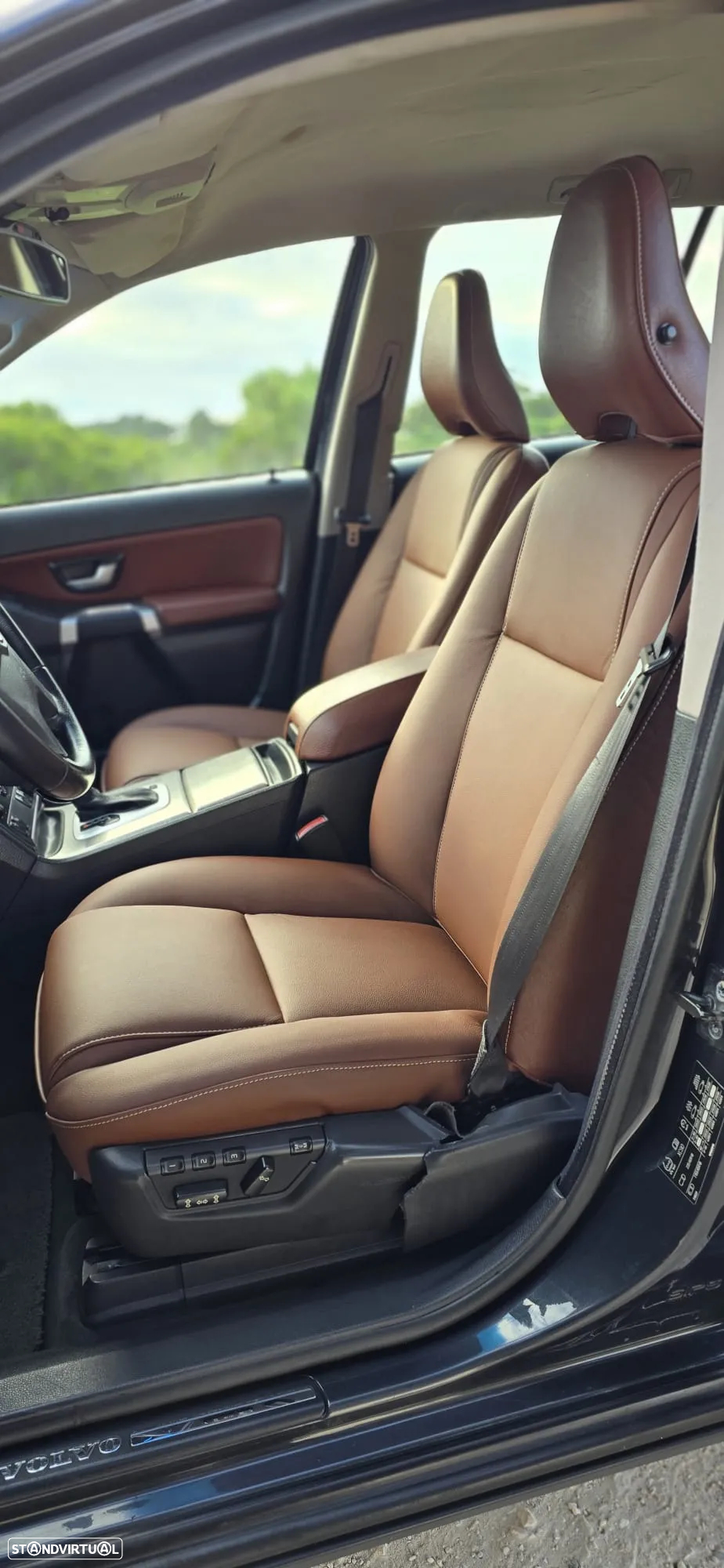Volvo XC 90 2.4 D5 5L Executive G. - 11