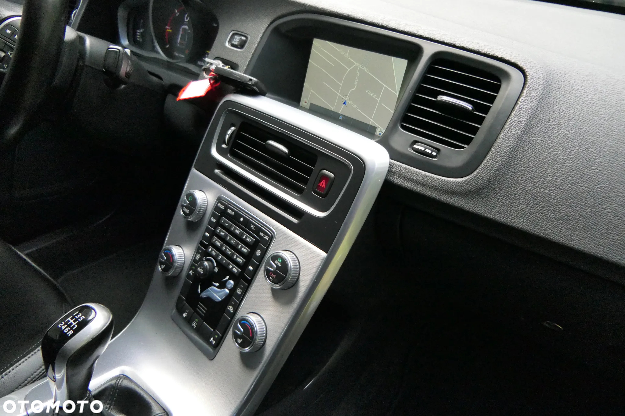 Volvo S60 D3 Drive-E Momentum - 26