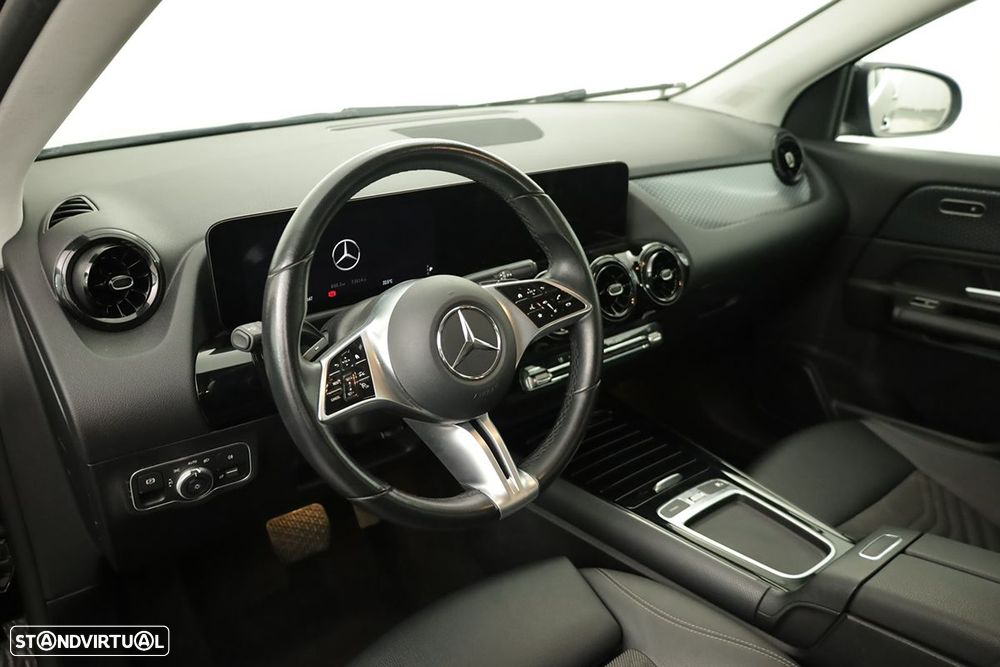 Mercedes-Benz GLA 200 - 7