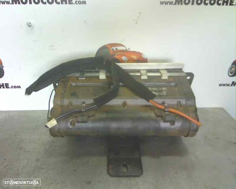 AIRBAG FRONTAL DIREITO RENAULT LAGUNA II 2004 -8200293630B - 2