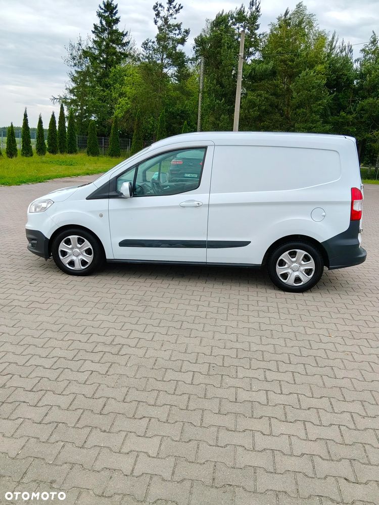 Ford Transit Courier - 3