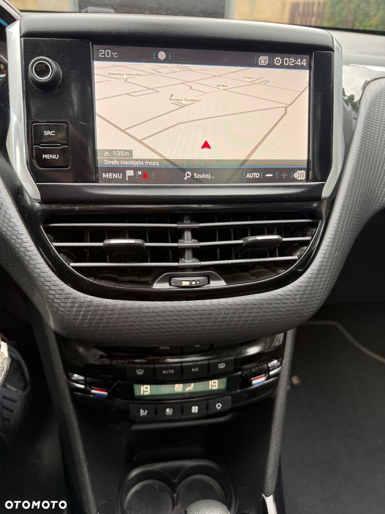 Peugeot 2008 PureTech 110 Stop&Start EAT6 Allure - 10