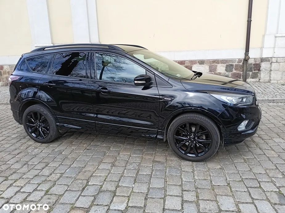 Ford Kuga 1.5 EcoBoost 2x4 ST-Line - 40