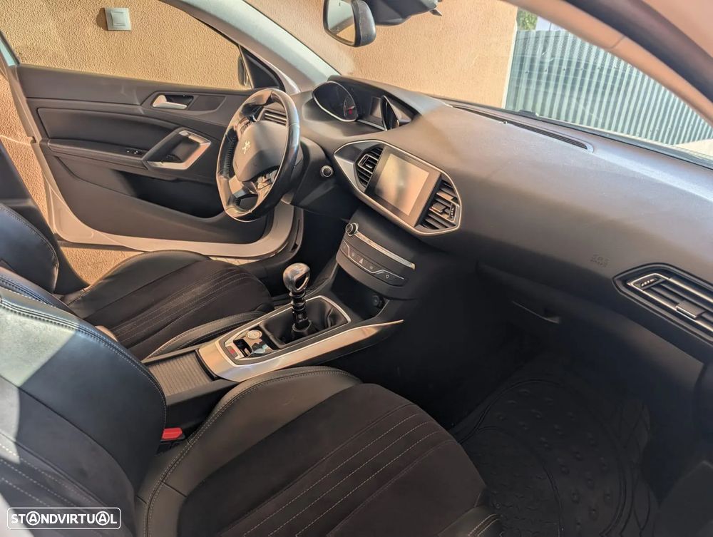Peugeot 308 SW 1.6 e-HDi Allure - 10