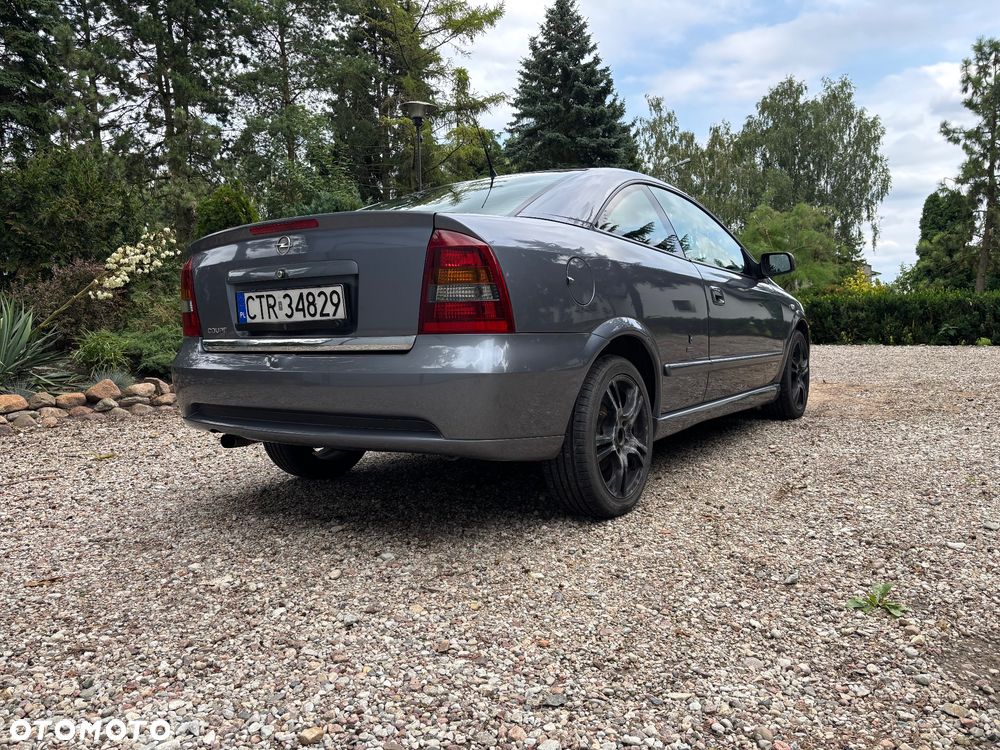 Opel Astra 2.2 Bertone - 4