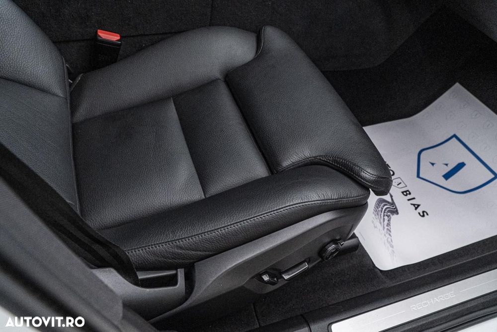 Volvo XC 60 T6 AWD Recharge Geartronic Inscription - 33