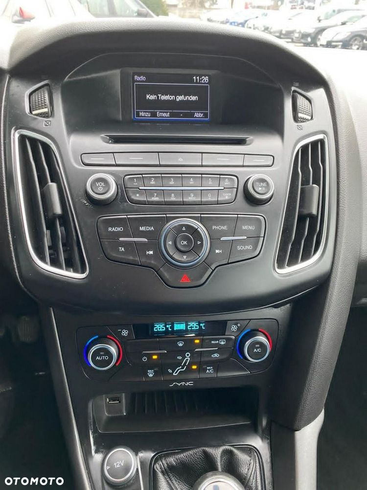 Ford Focus 1.0 EcoBoost Hybrid ACTIVE - 12