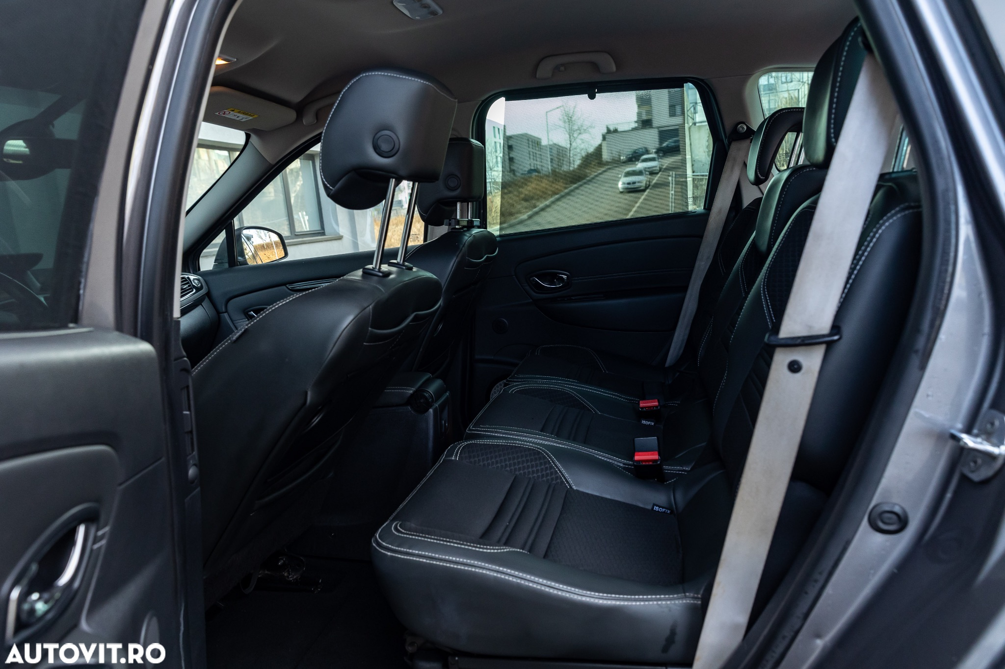 Renault Scenic ENERGY TCe 130 BOSE EDITION - 10