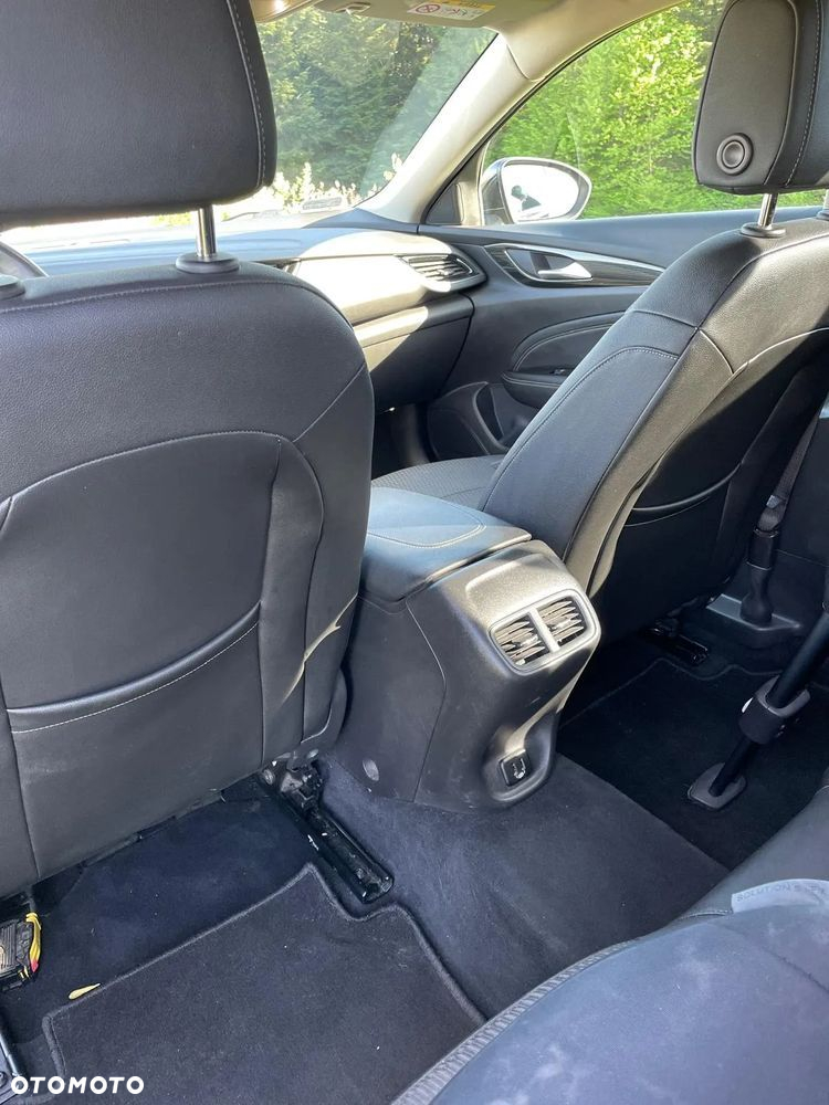 Opel Insignia 1.5 T Elite S&S - 9