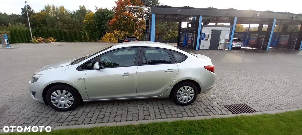 Opel Astra - 3