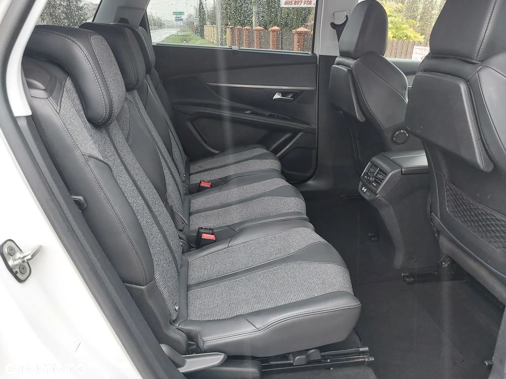 Peugeot 5008 - 25