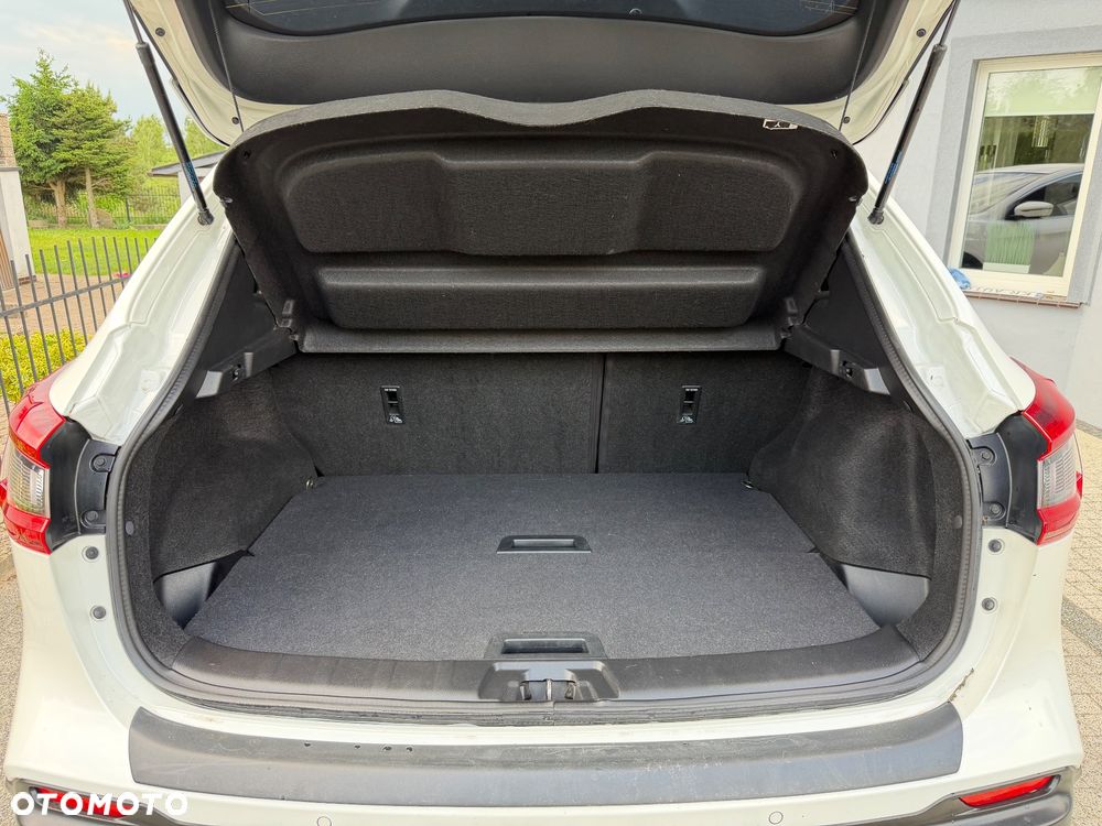 Nissan Qashqai 1.5 dCi N-Connecta - 11