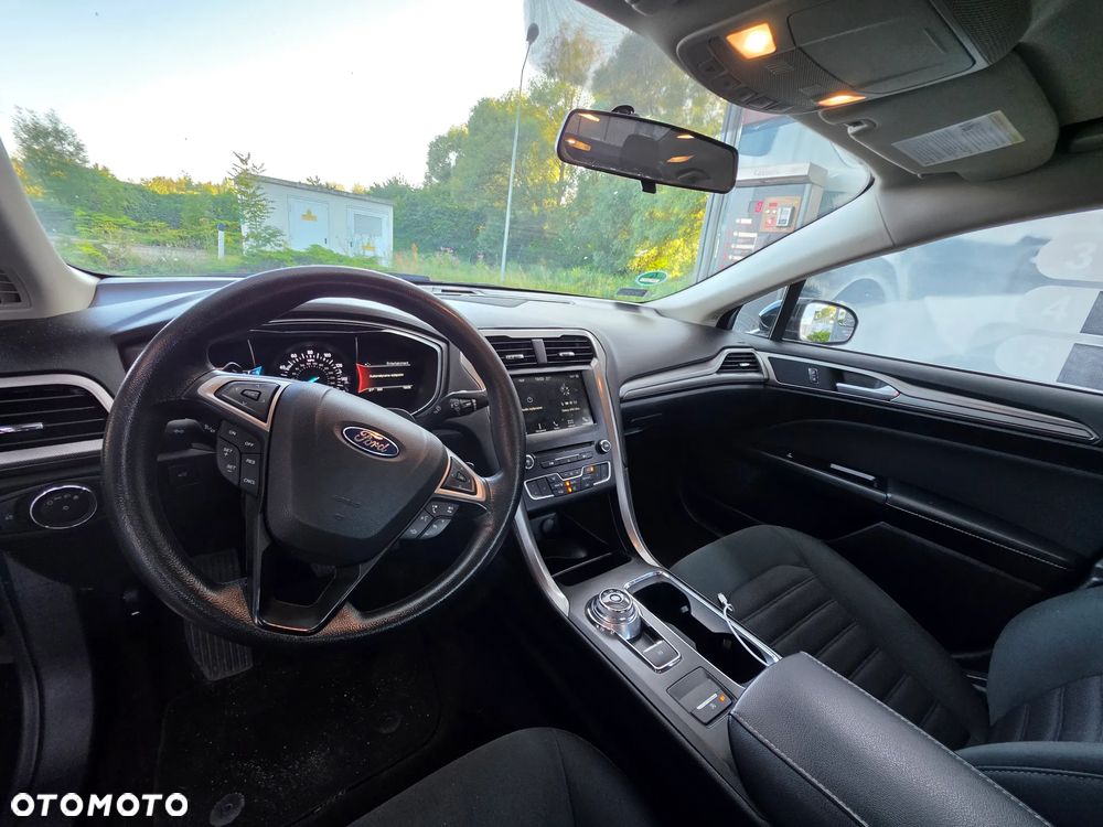 Ford Fusion - 5