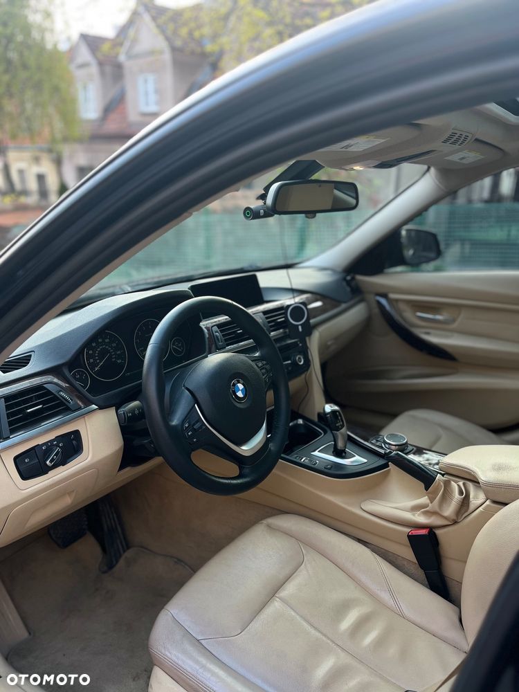 BMW Seria 3 328i Luxury Line - 6