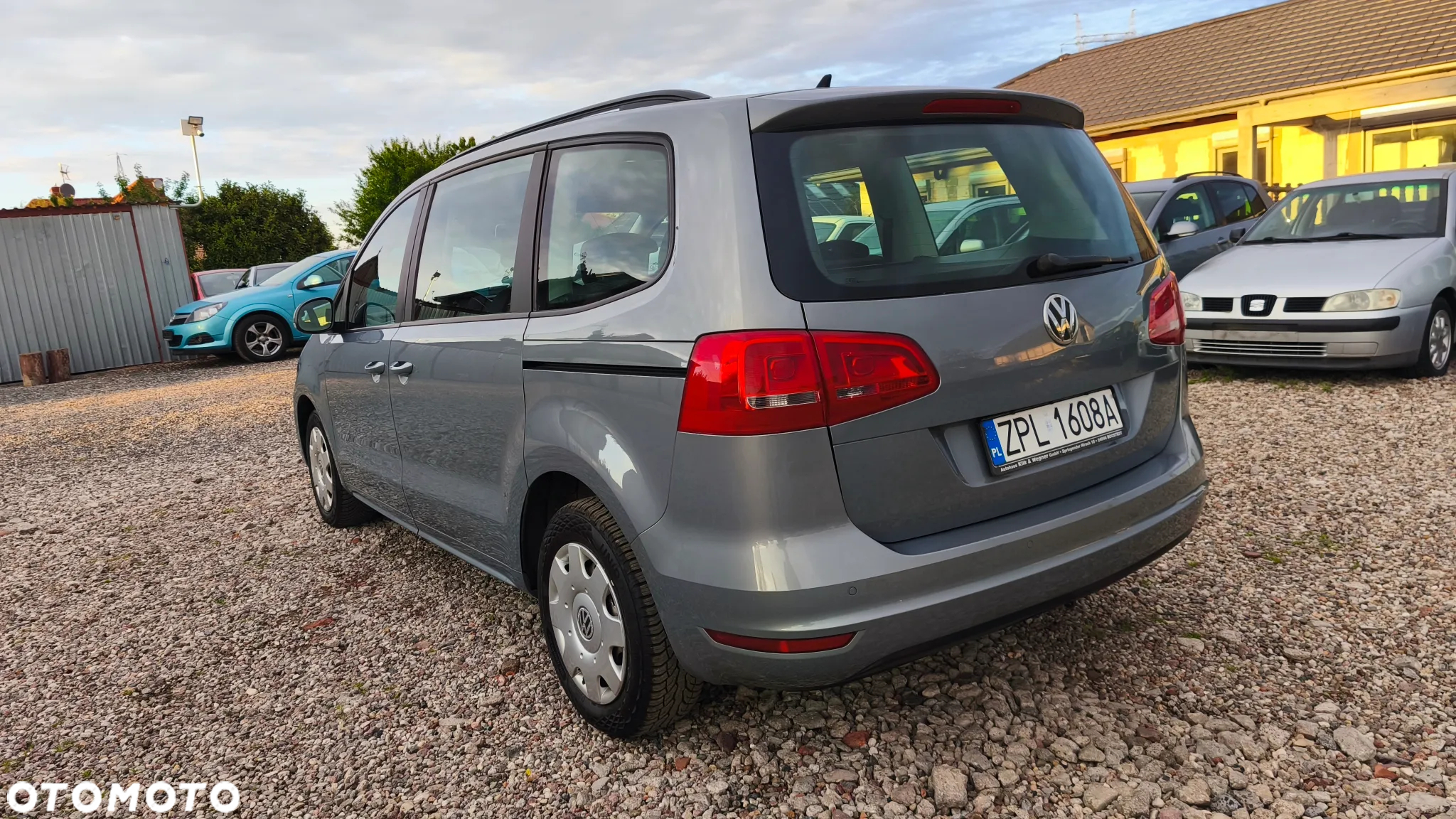 Volkswagen Sharan 2.0 TDI Trendline - 10