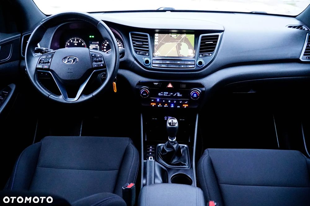 Hyundai Tucson 1.6 GDI BlueDrive GO 2WD - 16