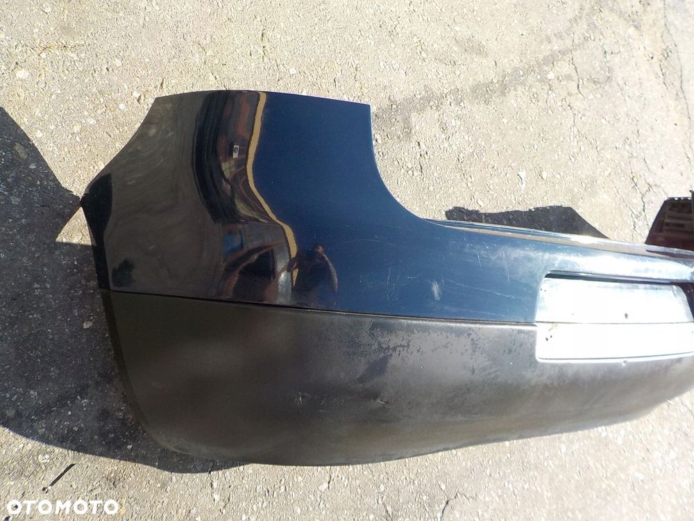 zderzak tył kompletny vw golf V 3D HB 2005r - 2