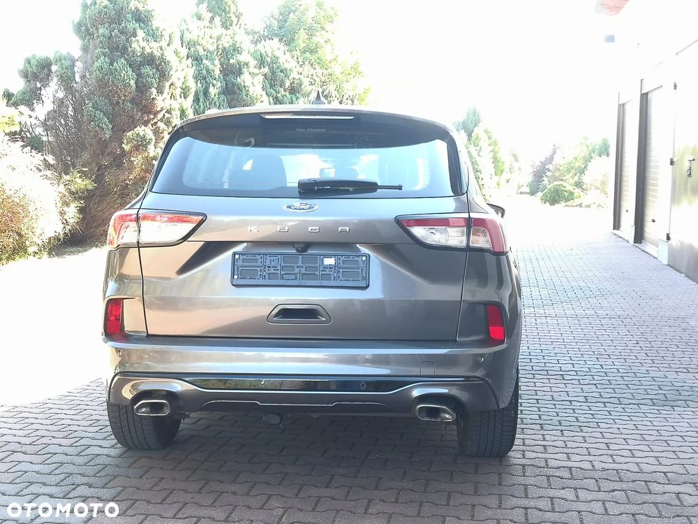 Ford Kuga 2.0 TDCi 4x2 ST-Line - 11