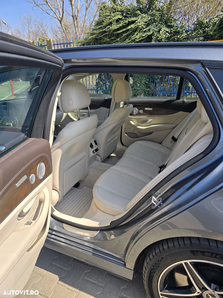 Mercedes-Benz E 300 de 9G-TRONIC Night Edition - 13