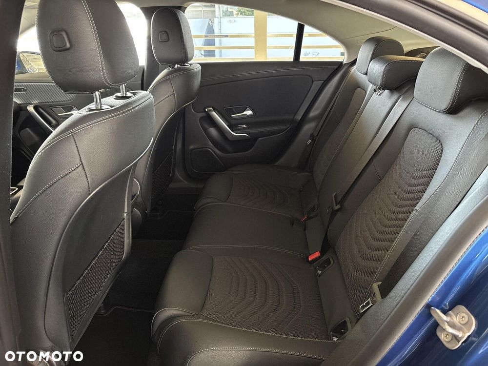 Mercedes-Benz CLA - 23