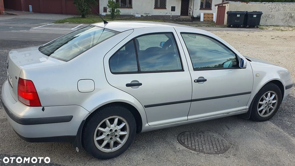 Volkswagen Bora 1.6 Comfortline - 6