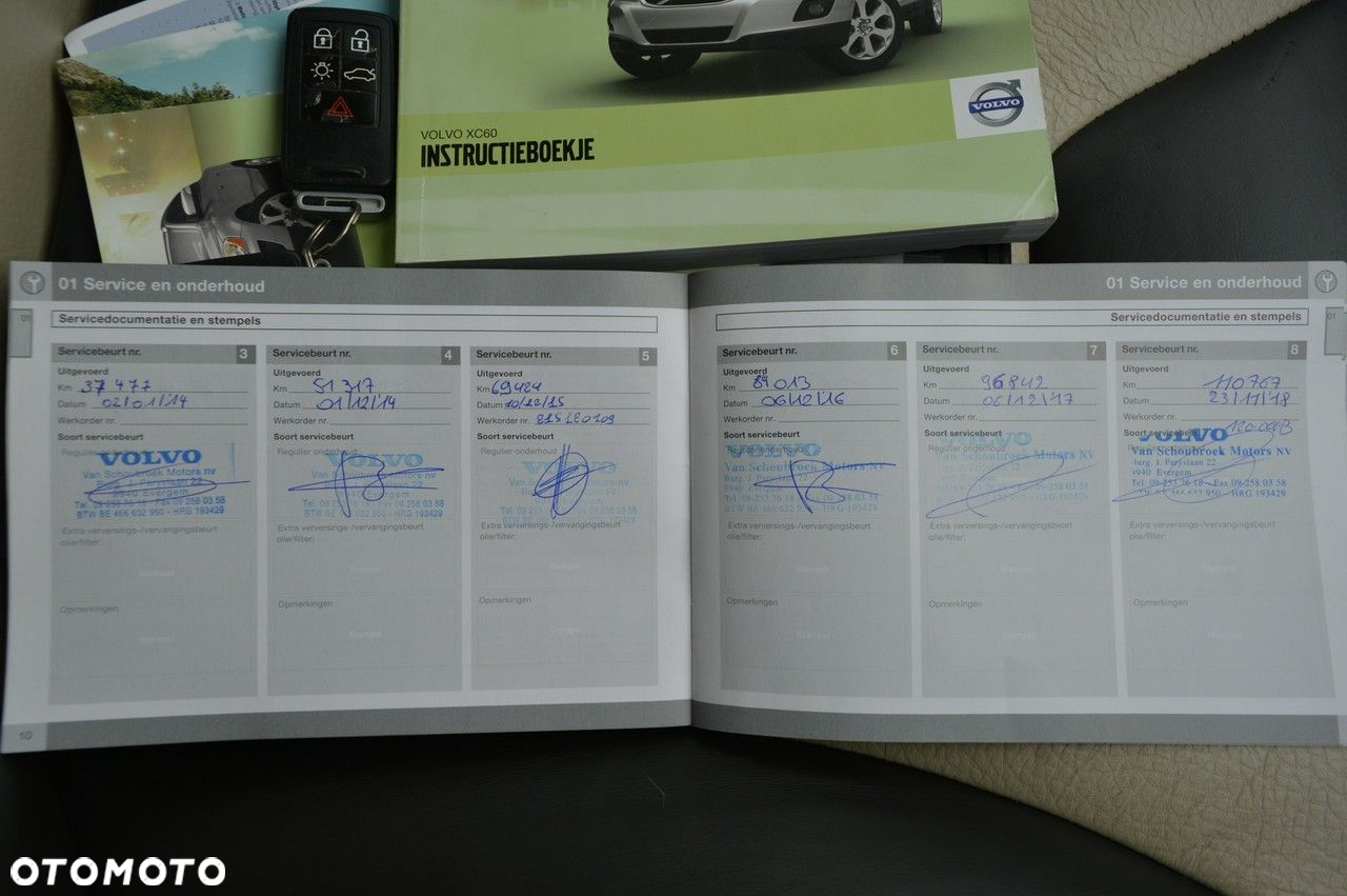 Volvo XC 60 D3 Momentum - 4