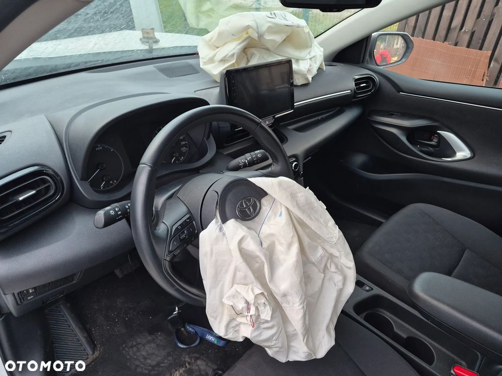 Toyota Yaris 2024 photo 4