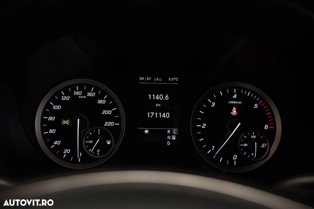 Mercedes-Benz Vito Compact 119 CDI 190CP RWD 9AT BASE - 21