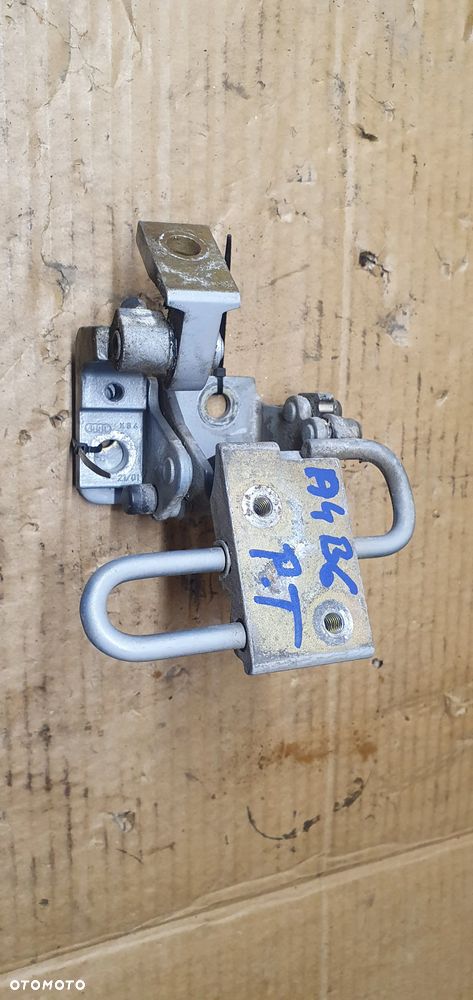 Zawias zawiasy drzwi prawy tył para Audi A4 B6 8E0833412 - 1