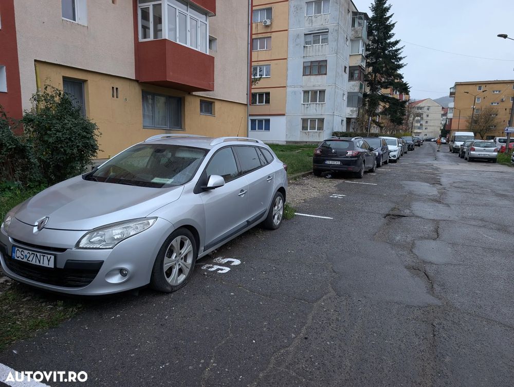 Renault Megane 1.9 dCi FAP Dynamique - 1