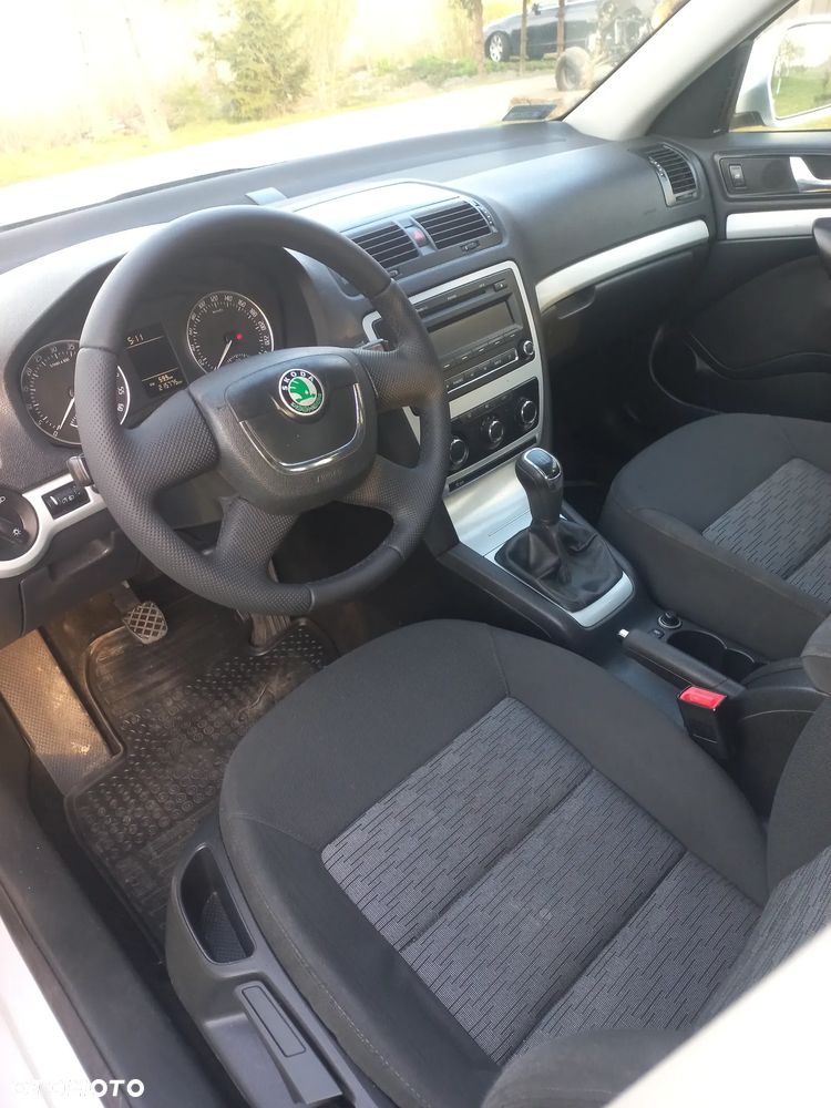 Skoda Octavia 1.6 TDI Active - 5