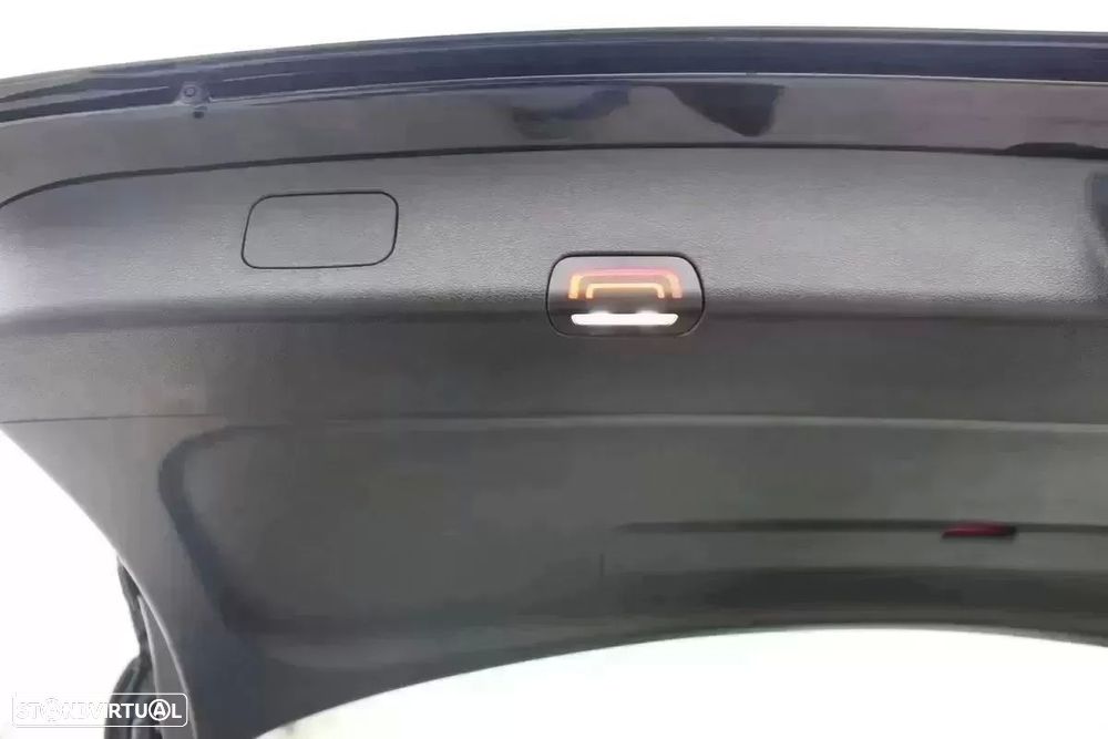 Mercedes-Benz E 220 d Avantgarde - 35