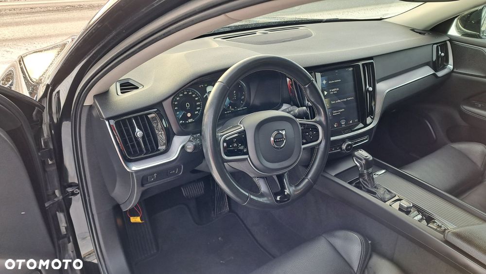 Volvo V60 D4 AWD Geartronic Momentum - 22