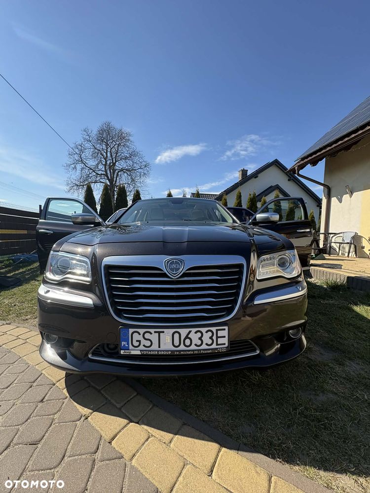 Lancia Thema 3.6 Executive - 13
