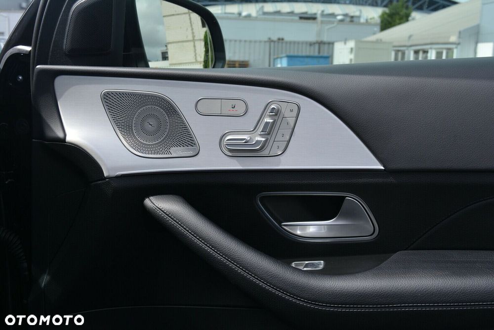 Mercedes-Benz GLE - 31