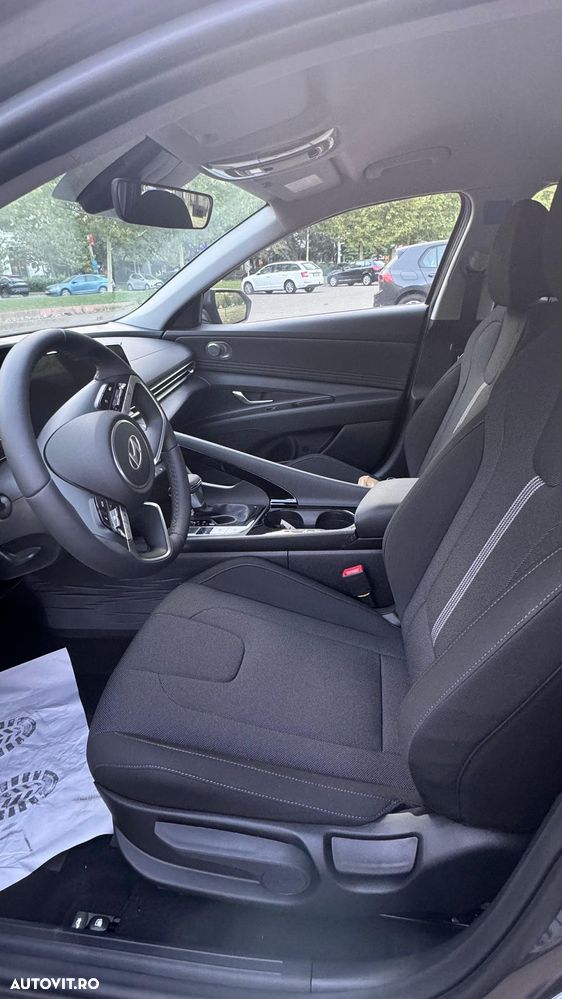 Hyundai Elantra 1.6 l 123 CP CVT Highway - 5