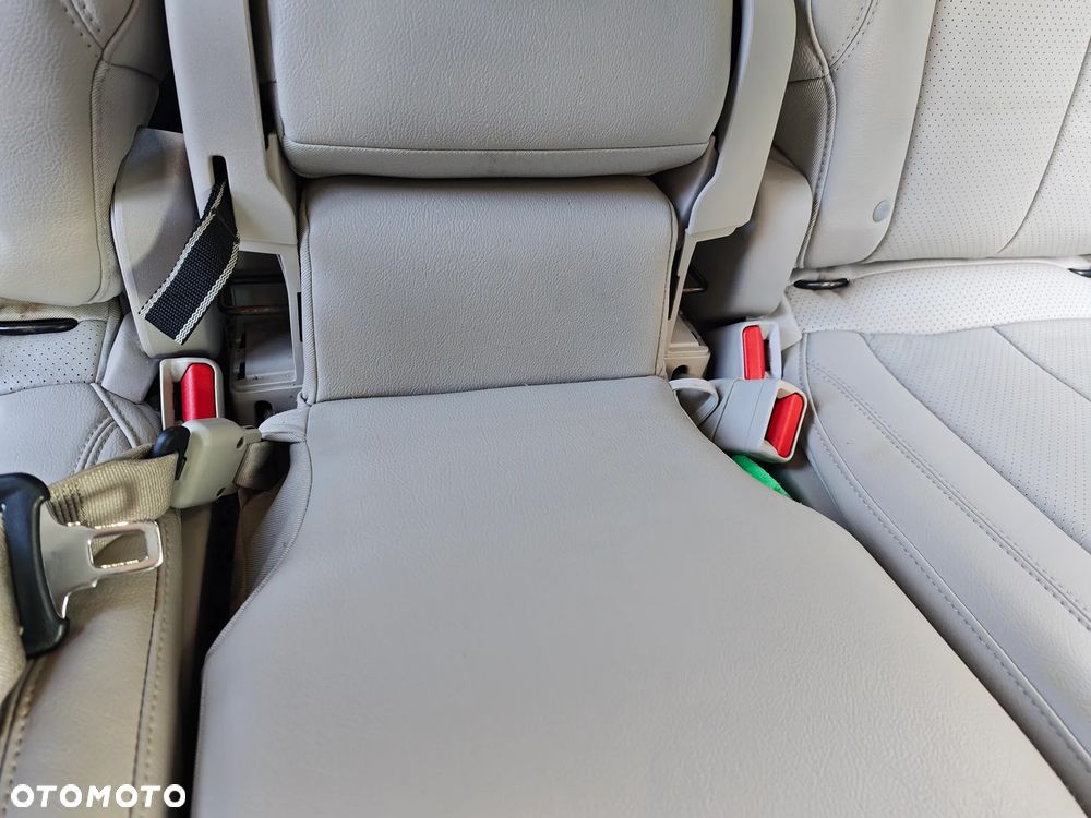 Chrysler Pacifica - 17