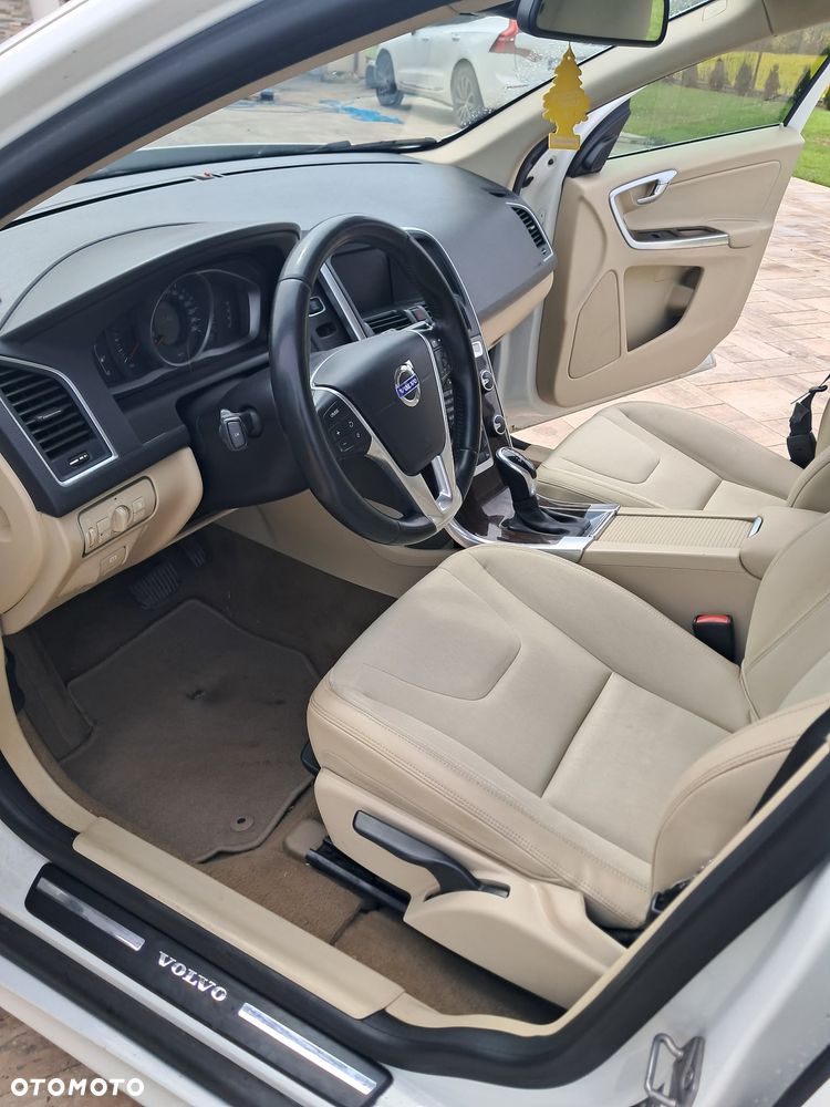 Volvo XC 60 D4 AWD Base - 2