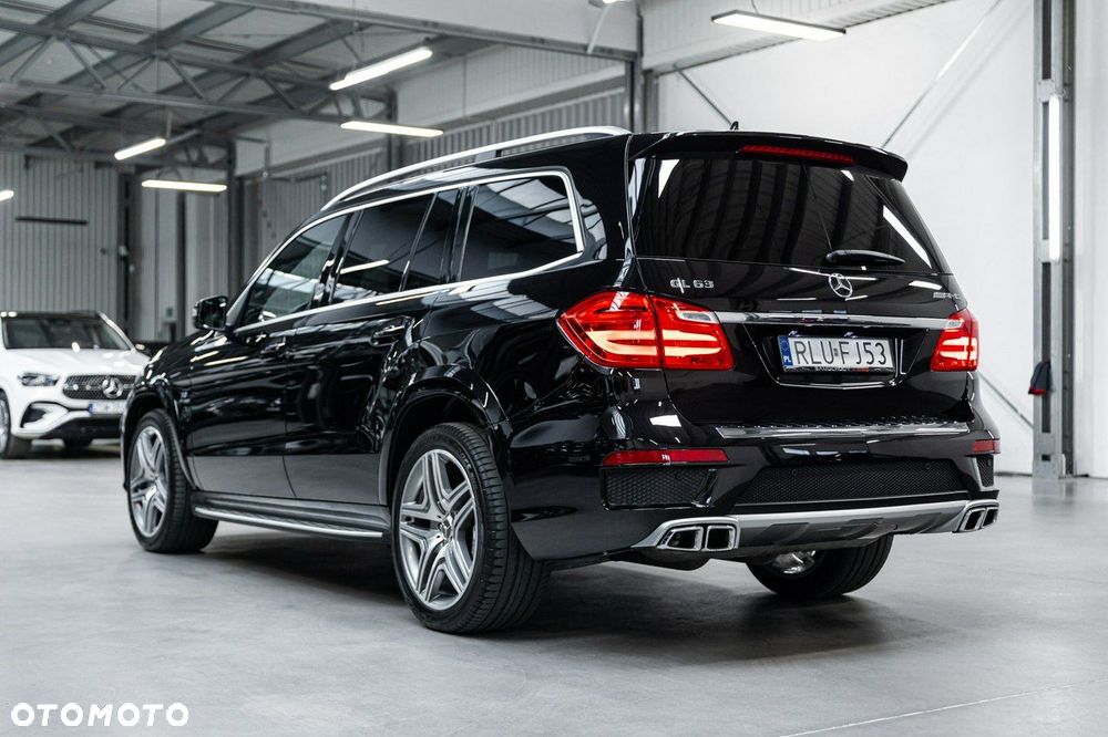 Mercedes-Benz GL - 10