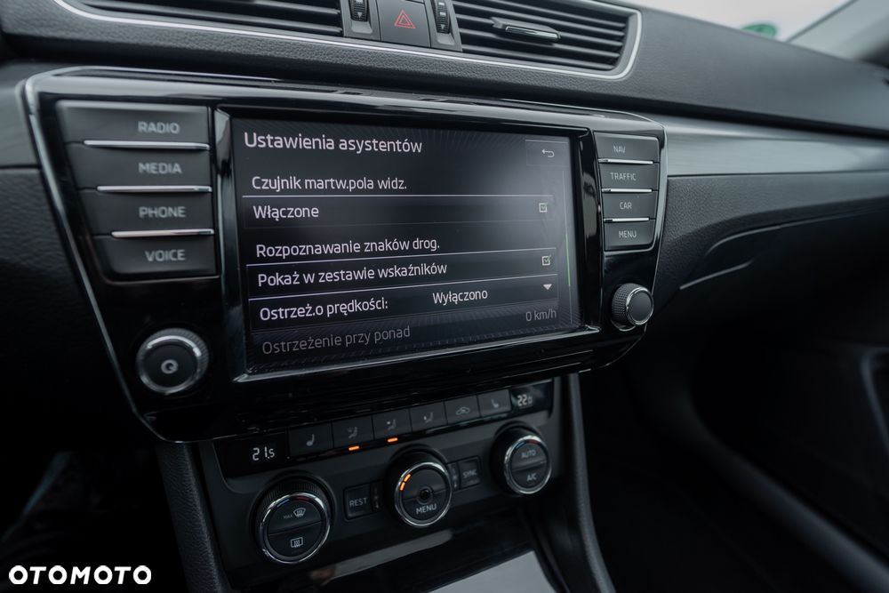 Skoda Superb 2.0 TDI Premium Edition - 36