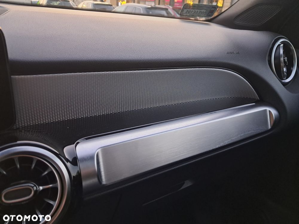 Mercedes-Benz GLB 250 4-Matic Style 8G-DCT - 18