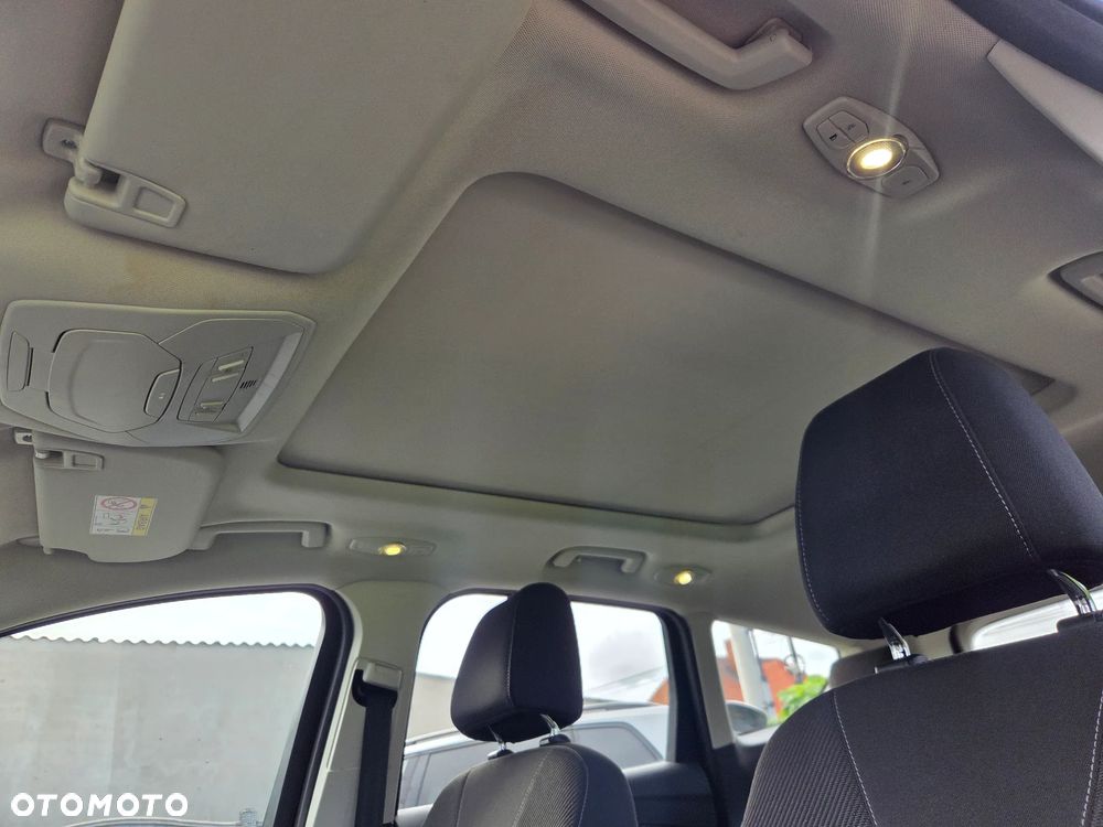 Ford Kuga - 6
