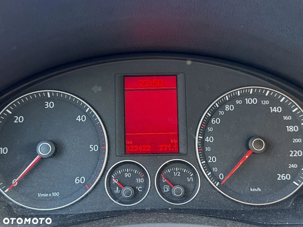 Volkswagen Golf 1.9 TDI DPF Trendline - 11