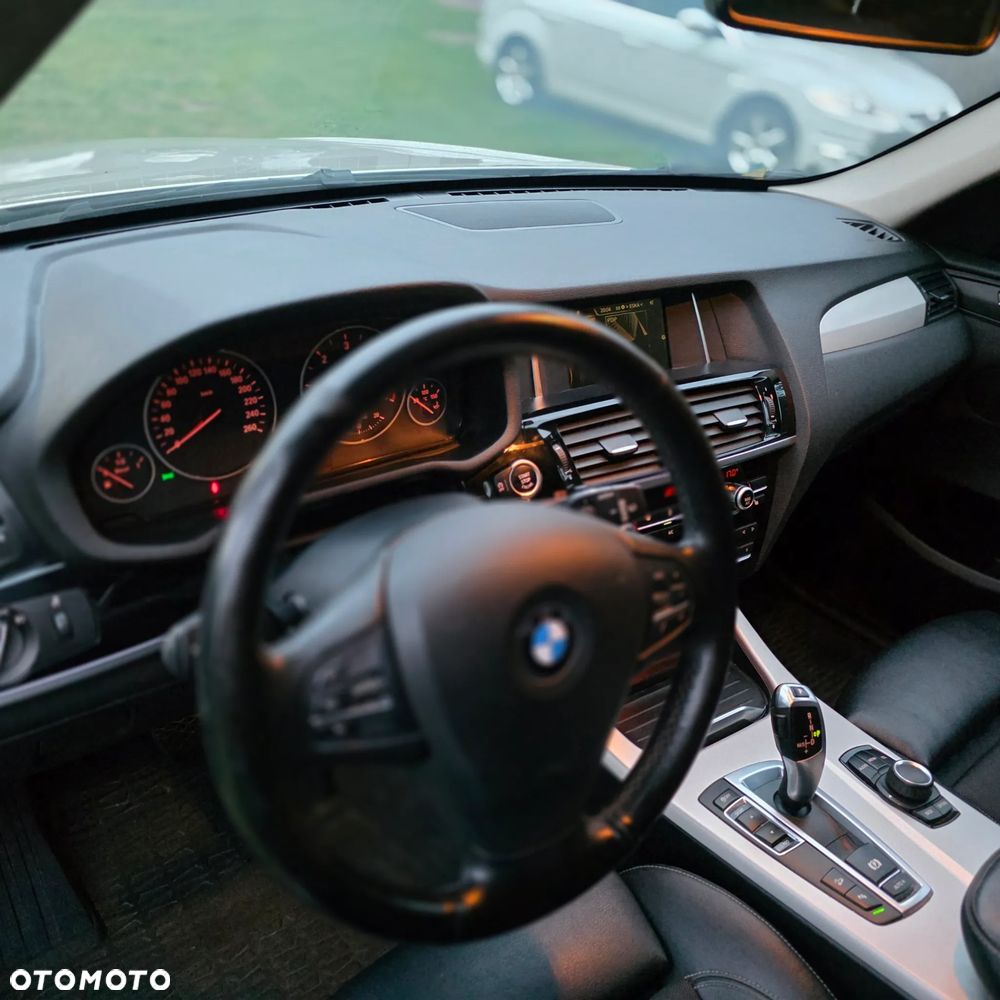 BMW X3 xDrive20d - 17