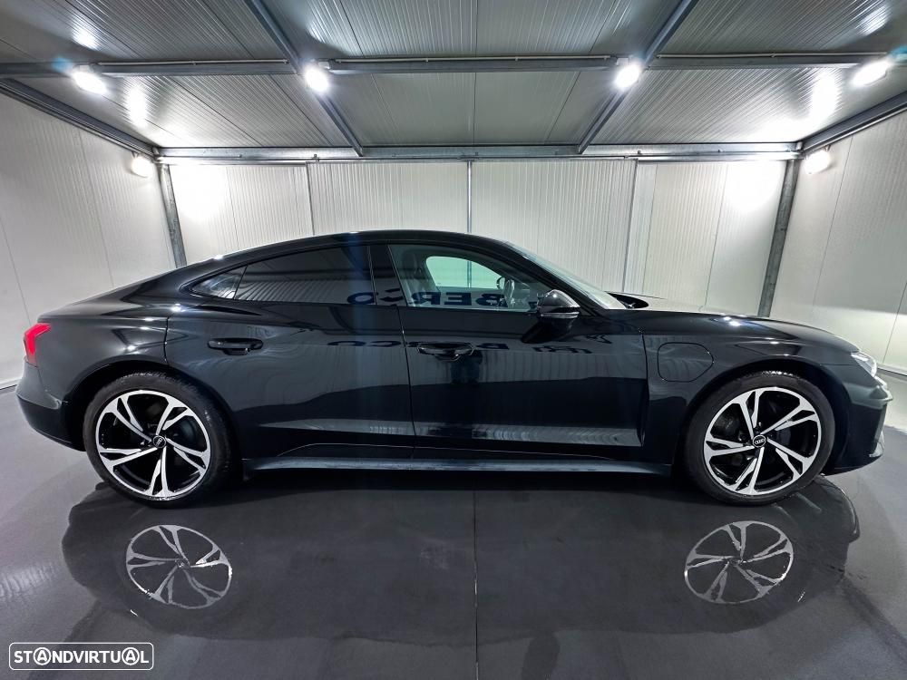 Audi e-tron GT - 12
